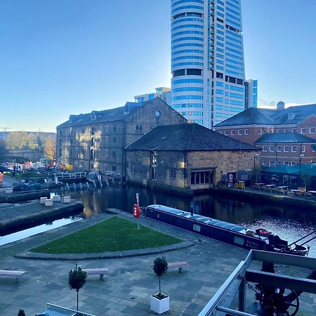 Отель Doubletree By Hilton Leeds Лидс Экстерьер фото