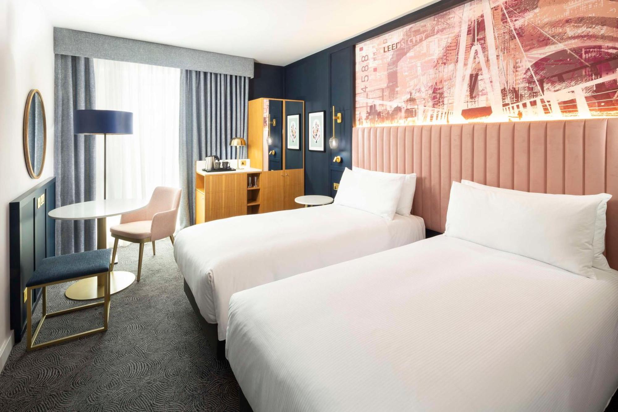 Отель Doubletree By Hilton Leeds Лидс Экстерьер фото