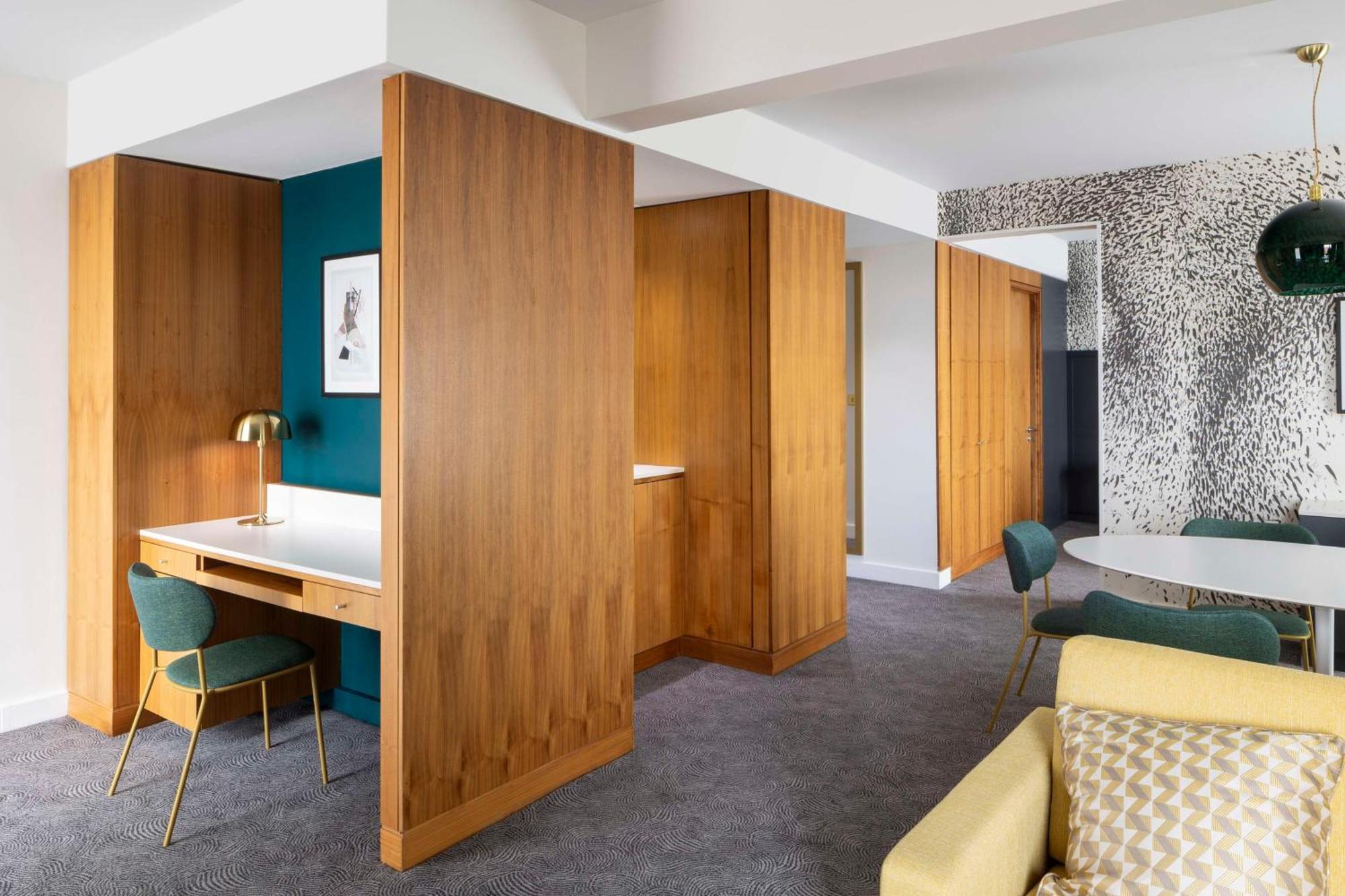 Отель Doubletree By Hilton Leeds Лидс Экстерьер фото
