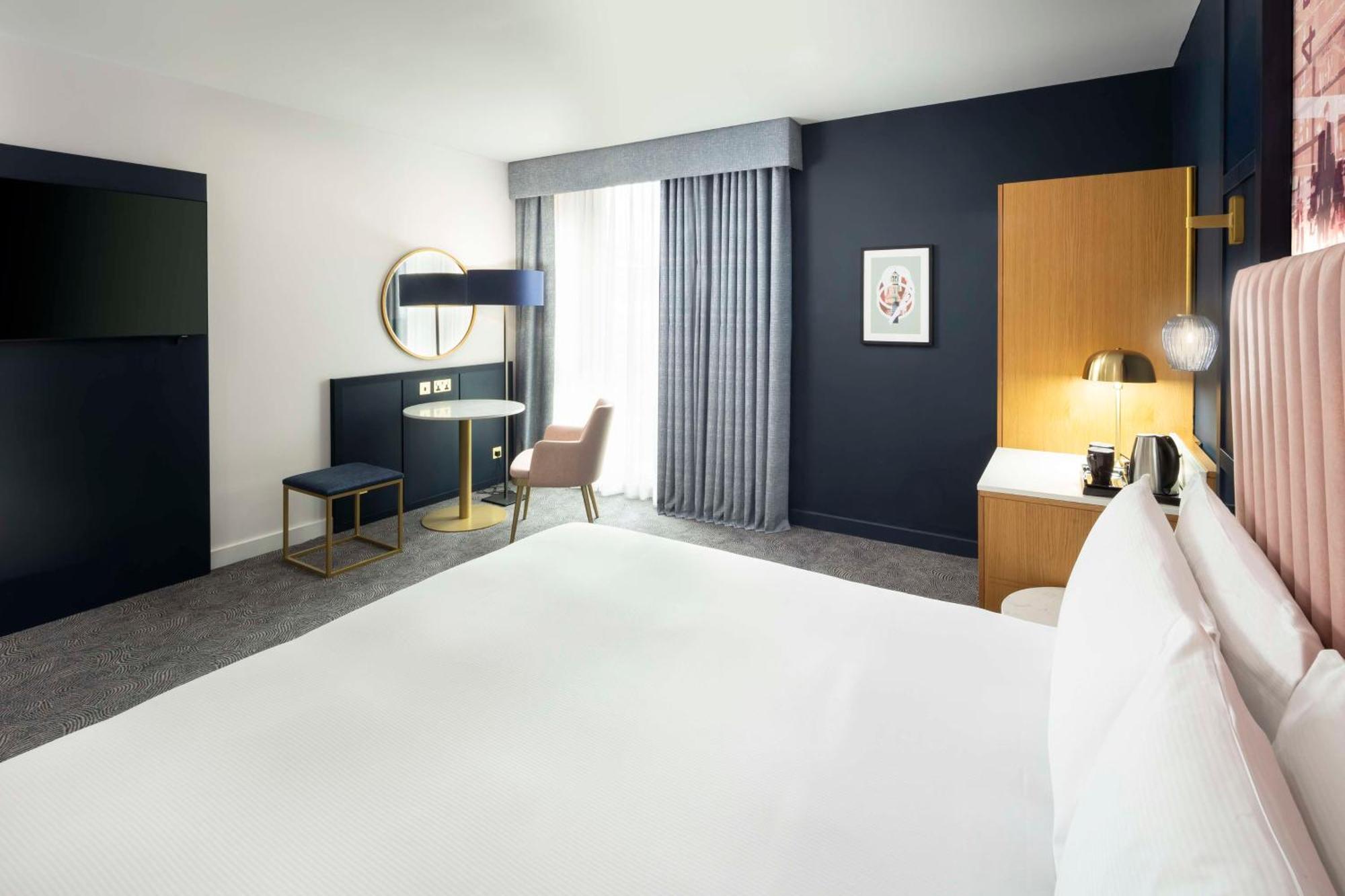 Отель Doubletree By Hilton Leeds Лидс Экстерьер фото