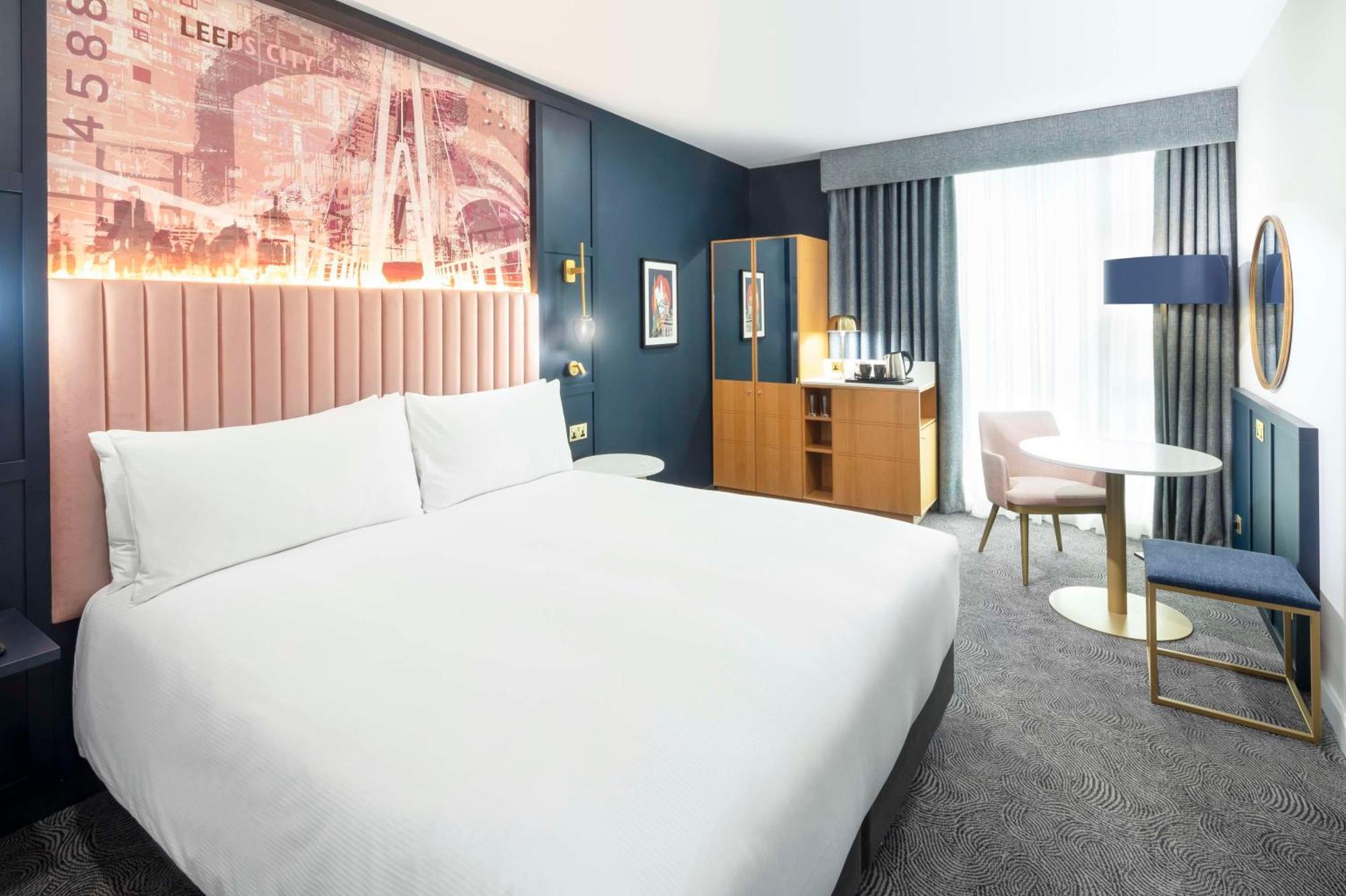 Отель Doubletree By Hilton Leeds Лидс Экстерьер фото