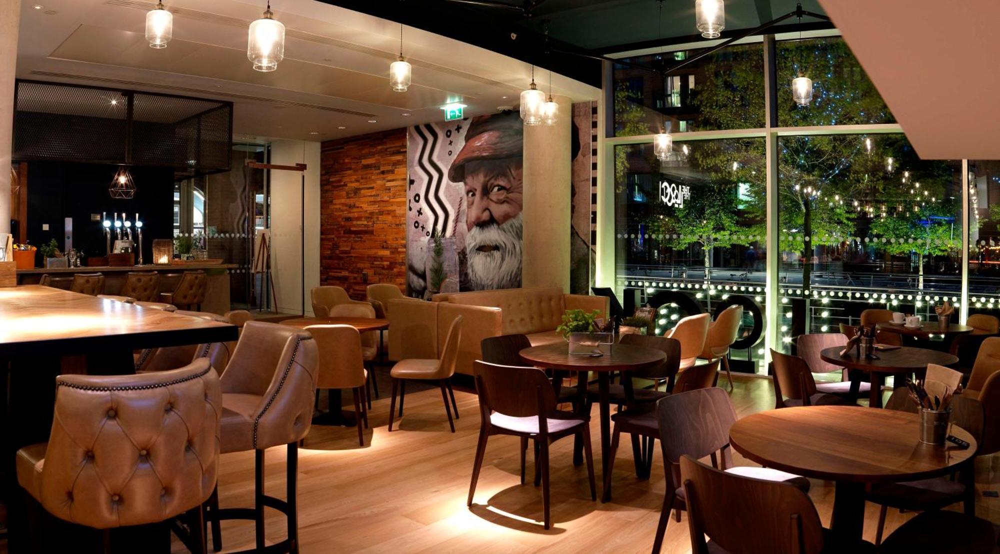 Отель Doubletree By Hilton Leeds Лидс Экстерьер фото